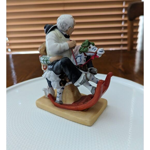Norman Rockwell "Gramps at the Reins" Figurine - Picture 2 of 15